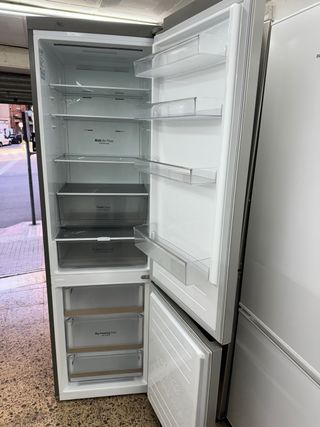 Nevera marca Lg tcon garantia y fuctura 