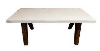 Mesa de centro estilo nórdico. 