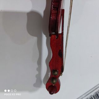 Miniatura de violín y arco madera y gafa