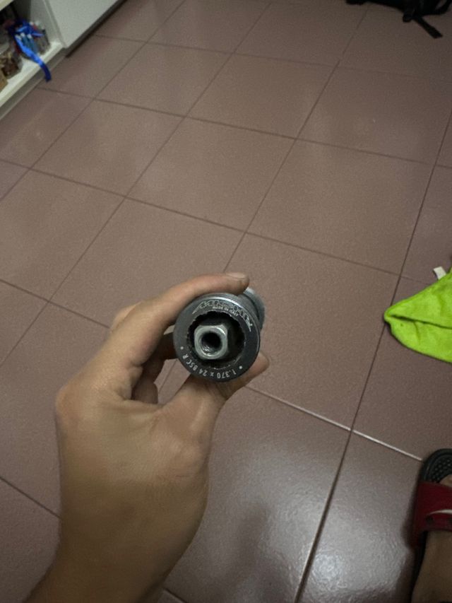 Eje de Pedalier Miche Primato 1.370 x 24 BSC