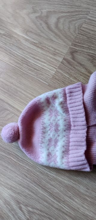 Gorro-bufanda con manoplas