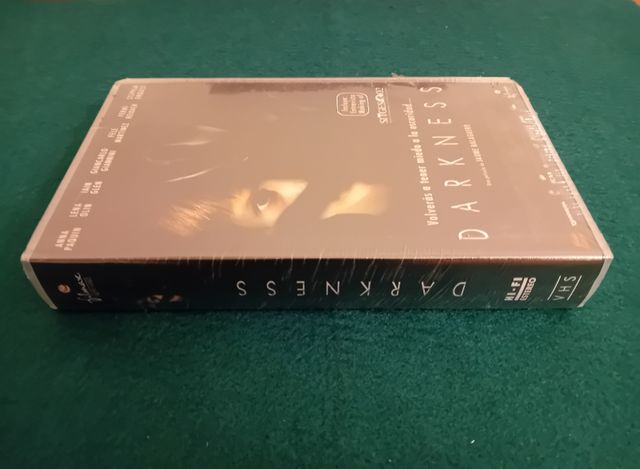 DARKNESS ( VHS PRECINTADO )