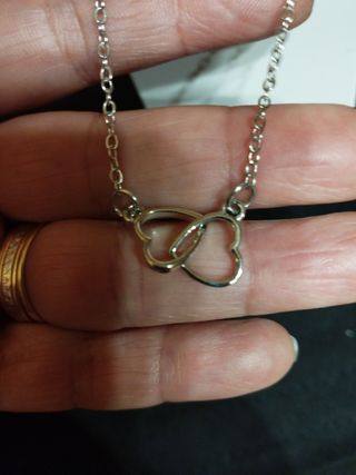 Gargantilla de corazones 