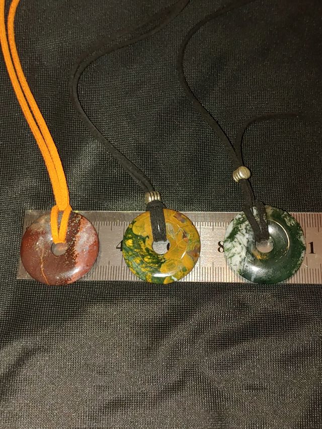 Donas minerales con cordón