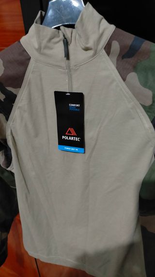 Camisola camuflaje polartec.
