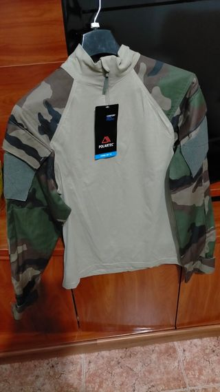 Camisola camuflaje polartec.