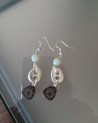 Collar y pendientes boho verde nuevos