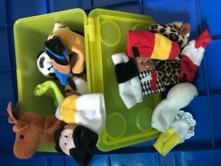 marionetas de dedo.