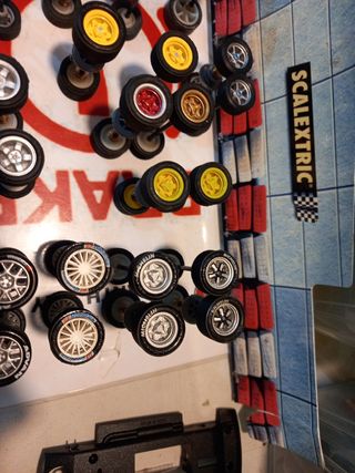 Ejes y neumáticos scalextric