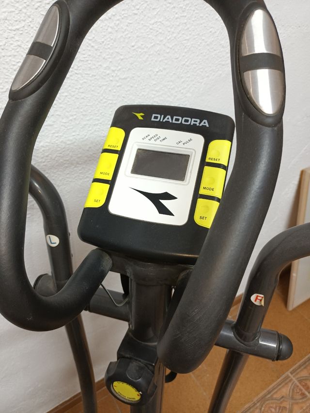 Bicicleta eliptica Diadora 
