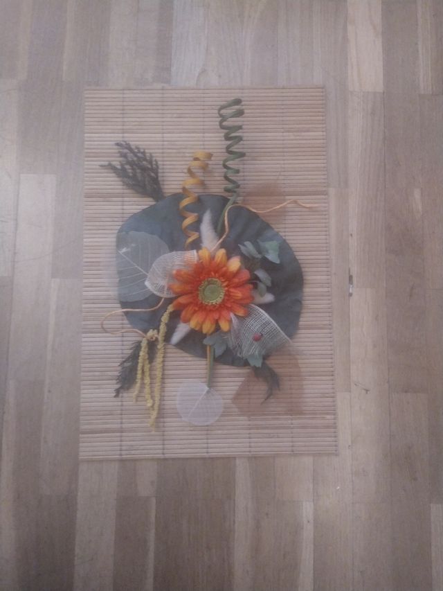 Cuadro de esterilla y flores