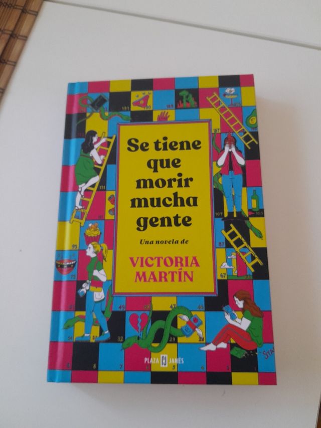 Se tiene que morir mucha gente - Victoria Martín