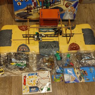 TORNEO MEDIEVAL DISNEY HEROES SWORD STONE CASTLE