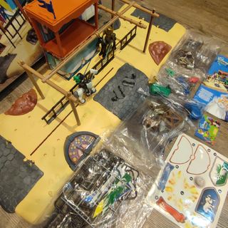 TORNEO MEDIEVAL DISNEY HEROES SWORD STONE CASTLE