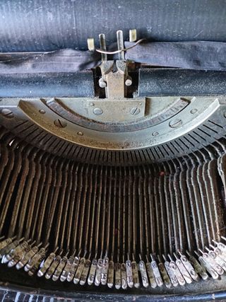 Máquina de escribir AEG