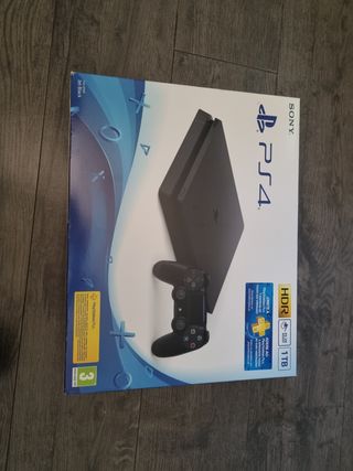 PlayStation 4 slim