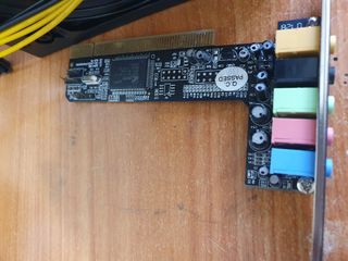 TARJETA SONIDO, RED Y PUERTOS USB.