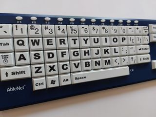 Teclado adaptado baja visión