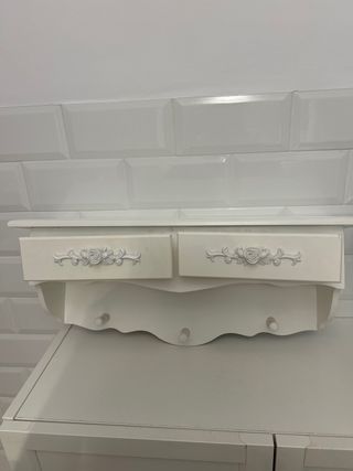 Estanteria repisa antigua