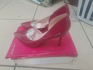 Vendo zapatos de tacón número 37 y 38