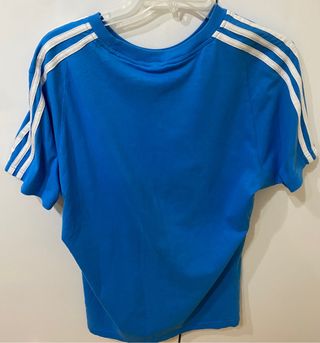 camisa deportiva “Adidas” buena talla L