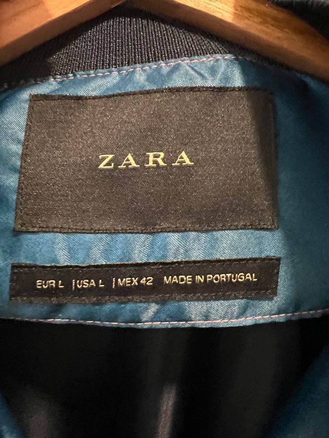 Chaqueta cazadora tipo bomber entretiempo