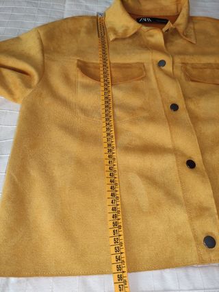Chaqueta .Zara.