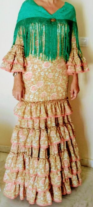 Traje vestido de flamenca gitana