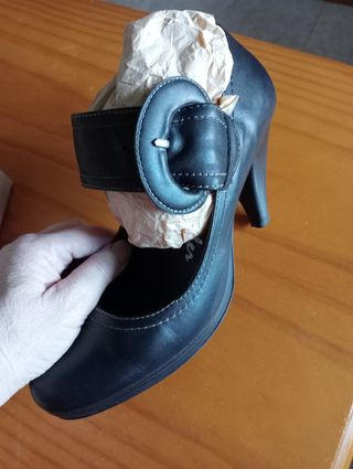 Zapatos con hebilla