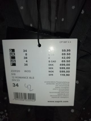 Blusa transparente con escote V