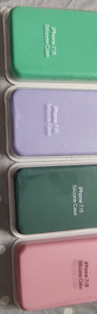 IPHONE 8 (senza caricabatterie)