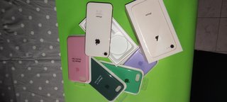 IPHONE 8 (senza caricabatterie)