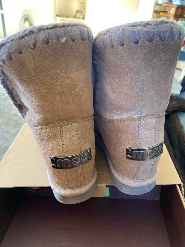 botas mou llevadas cuatro veces