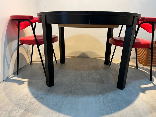 Mesa extensible de 1.15m a 1,65m extendida.