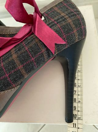 Stivaletti donna n 36 Poetic Licence
