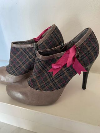 Stivaletti donna n 36 Poetic Licence
