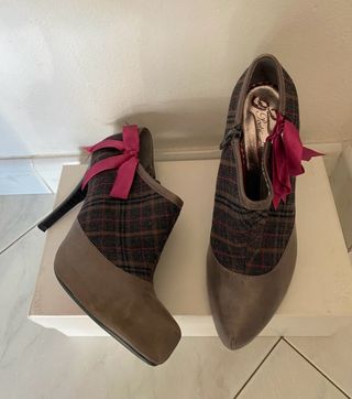 Stivaletti donna n 36 Poetic Licence