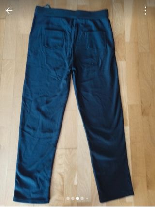 Pantalón elástico forrado. Nuevo.