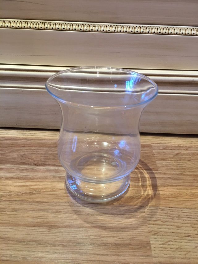 JARONES PARA FLORES  O VELAS A 5€ Y 3€ LA UNIDAD