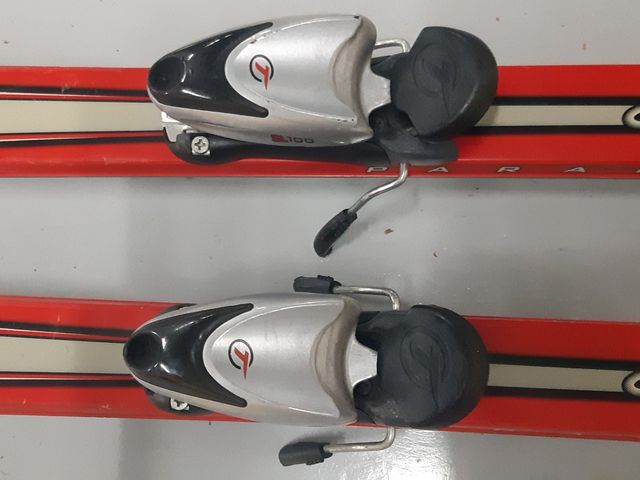 Esquis Elan e encadernações Tyrolia