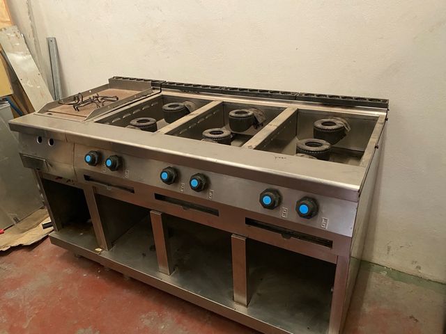 cocina 6 furgos mas plancha