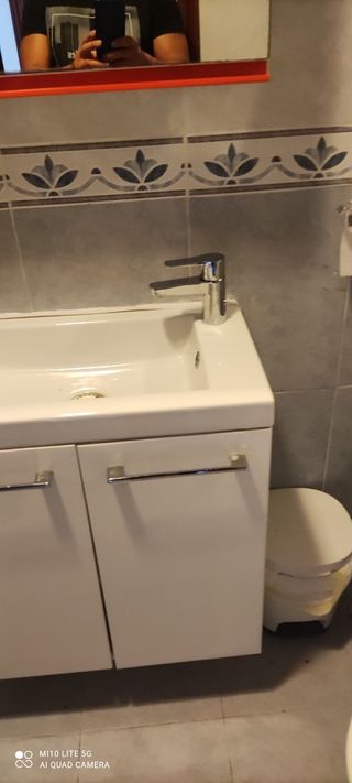 fontanería , montaje aire acondicionado.