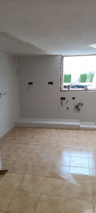 fontanería , montaje aire acondicionado.