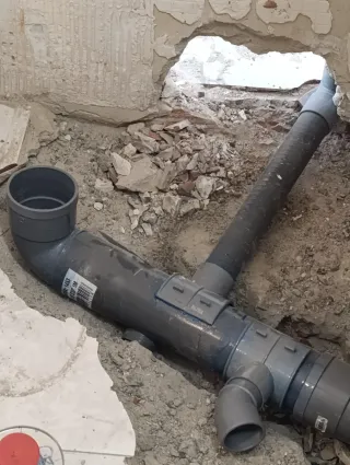 fontanería , montaje aire acondicionado.