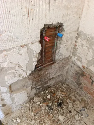 fontanería , montaje aire acondicionado.