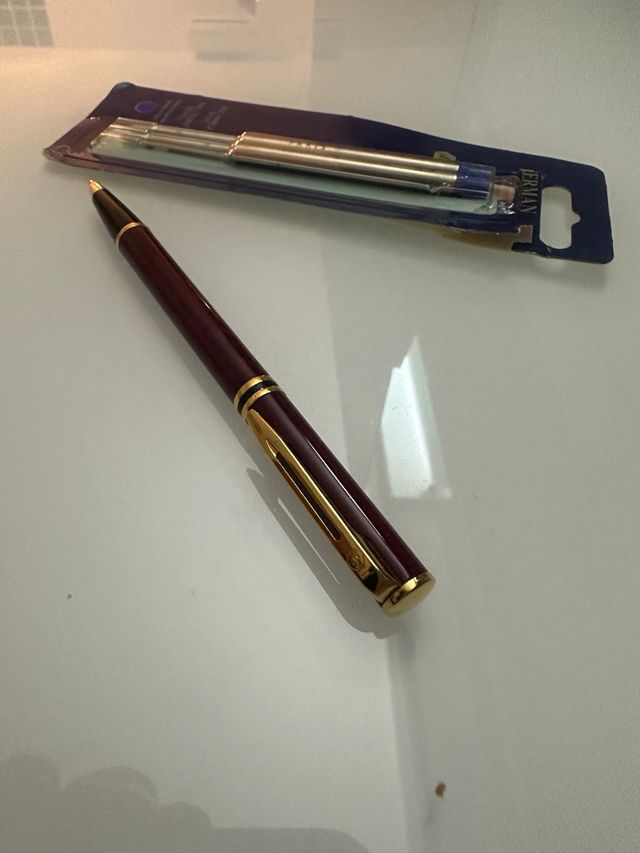 Waterman penna a sfera in lacca effetto mogano