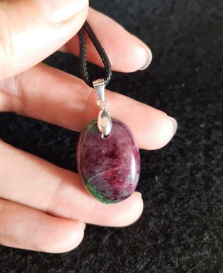 Colgante de Rubí con Zoisita y Plata