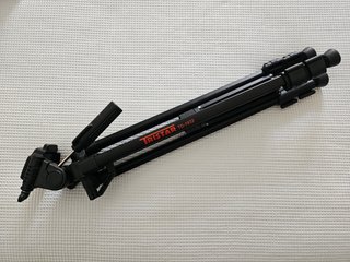 CANON 550D, OBJETIVO 18-200, TRIPODE