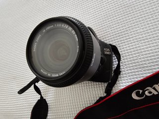 CANON 550D, OBJETIVO 18-200, TRIPODE