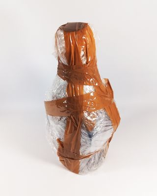 Lámpara-de-mesa-de-latón-ojo-de-buey